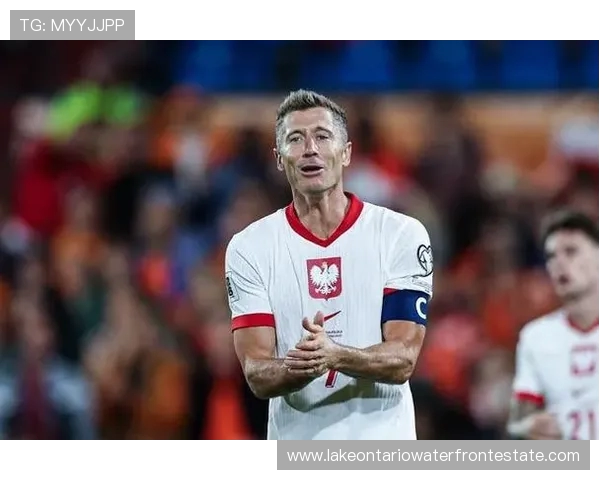 莱万谈输球与罚丢点球：失利令人痛苦但这是足球的一部分