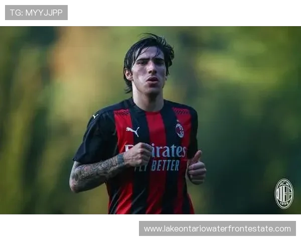 理查兹：布拉德利应放弃替代阿诺德的念头 因为他无法胜任中场角色